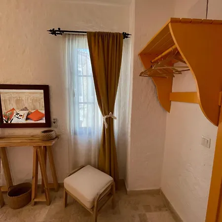 Ceylisa Alacati Butik Hotel
