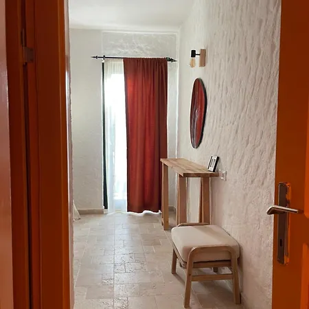 Ceylisa Alacati Butik * Cesme